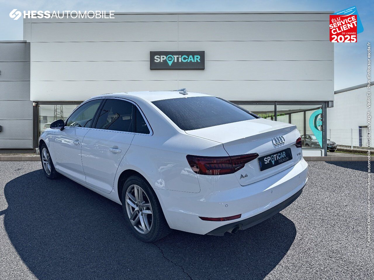 Véhicule d'occasion AUDI A4 1.4 TFSI 150CH EDITION S TRONIC 7 GPS CAMERA chez MINI Besançon