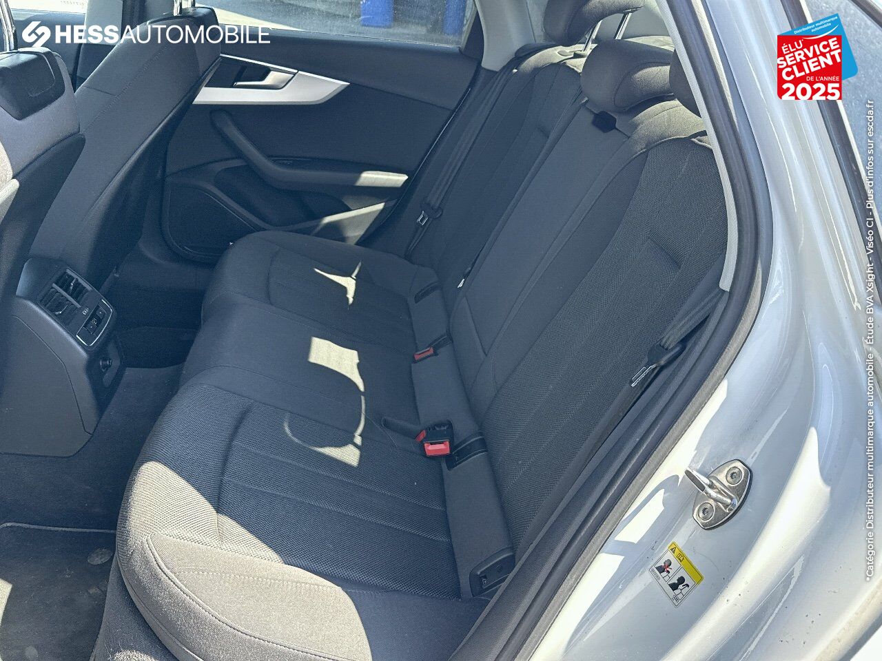 Véhicule d'occasion AUDI A4 1.4 TFSI 150CH EDITION S TRONIC 7 GPS CAMERA chez MINI Besançon