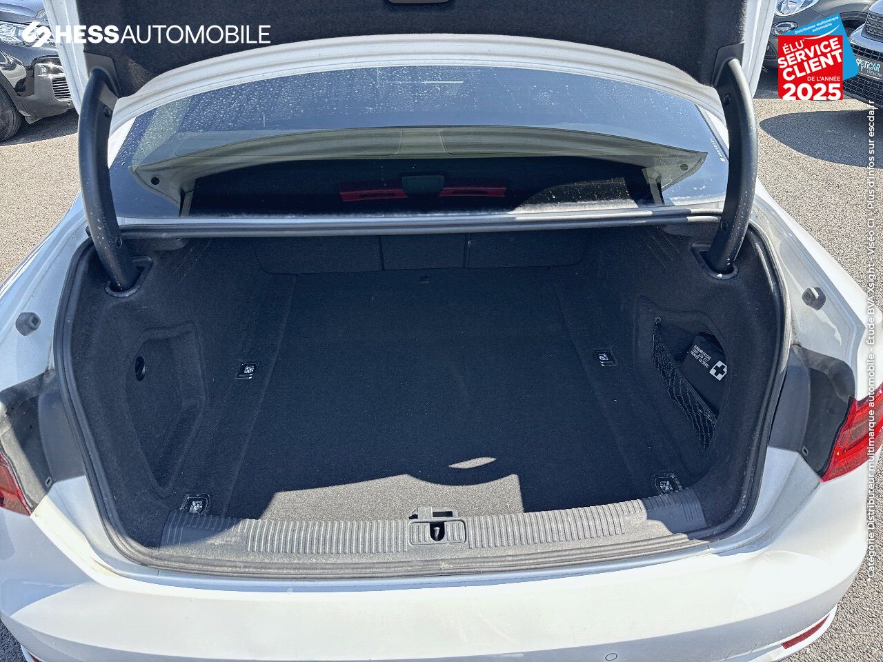 Véhicule d'occasion AUDI A4 1.4 TFSI 150CH EDITION S TRONIC 7 GPS CAMERA chez MINI Besançon