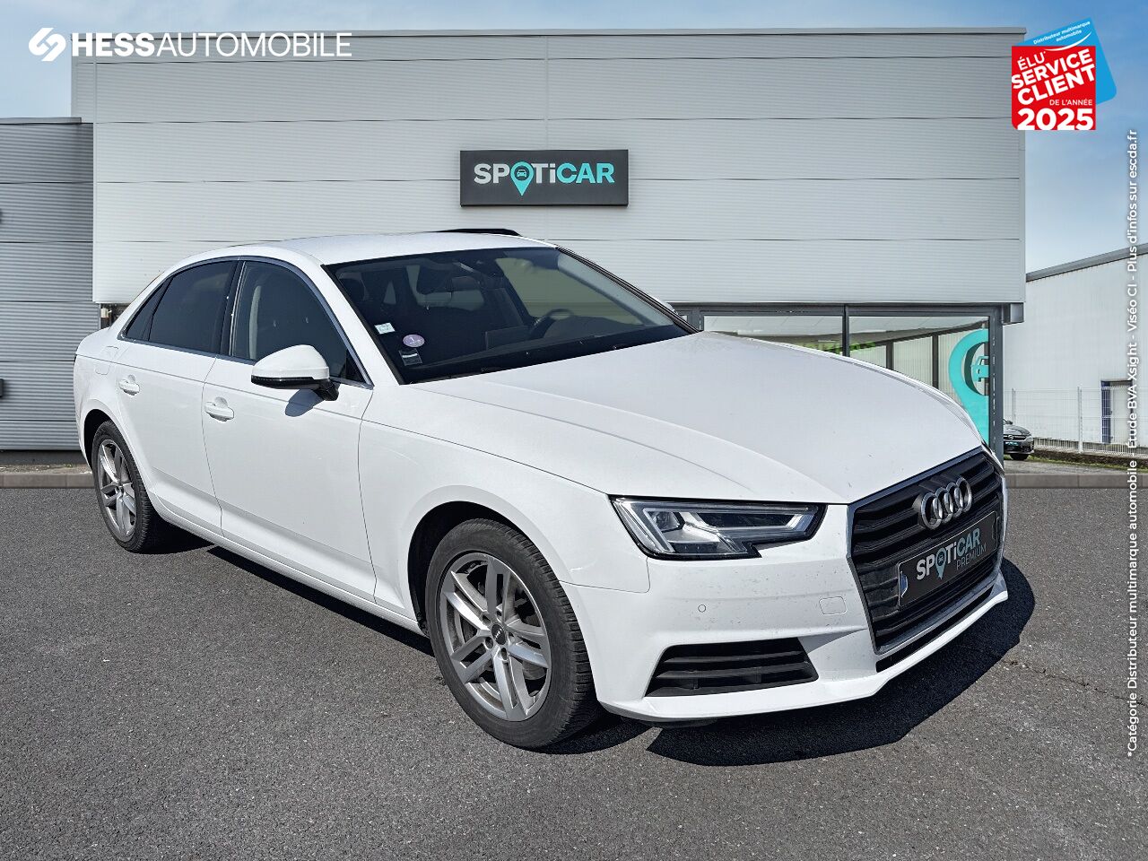 Véhicule d'occasion AUDI A4 1.4 TFSI 150CH EDITION S TRONIC 7 GPS CAMERA chez MINI Besançon