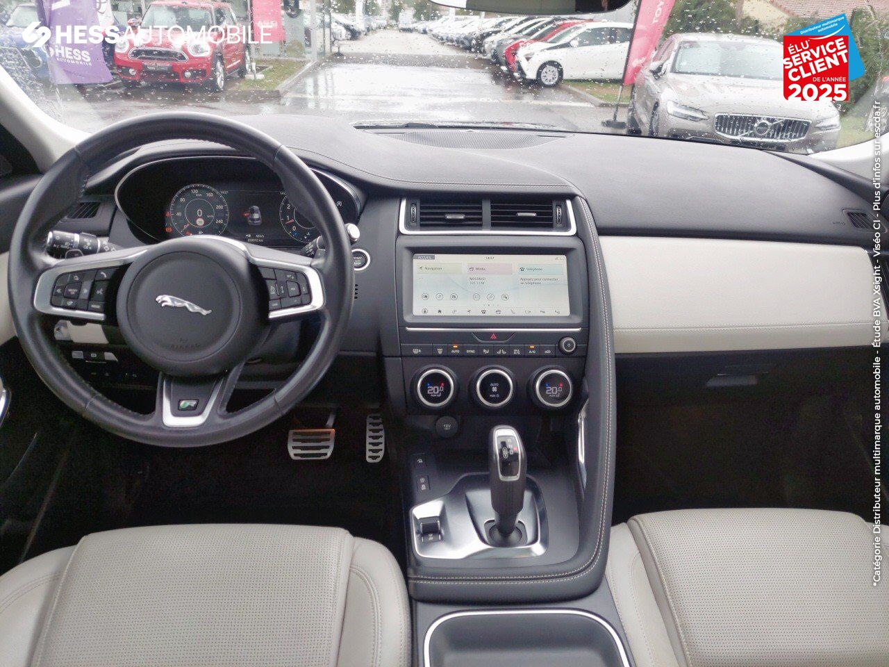 Véhicule d'occasion JAGUAR E-PACE 2.0P 250CH R-DYNAMIC AWD BVA9 chez Jaguar Strasbourg
