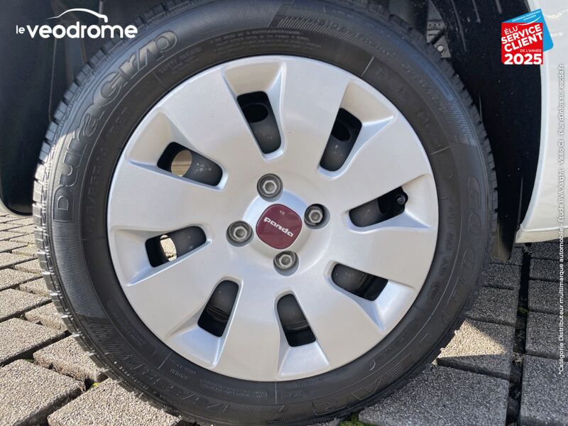 Véhicule d'occasion FIAT PANDA 1.2 8V 69CH LIGUE 1 CONFORAMA 2019 EURO6D chez Le Veodrome