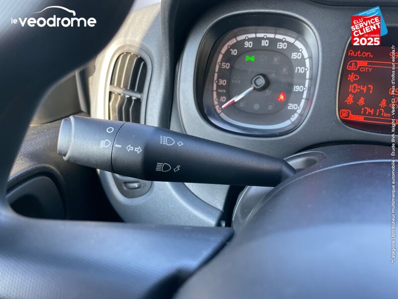 Véhicule d'occasion FIAT PANDA 1.2 8V 69CH LIGUE 1 CONFORAMA 2019 EURO6D chez Le Veodrome