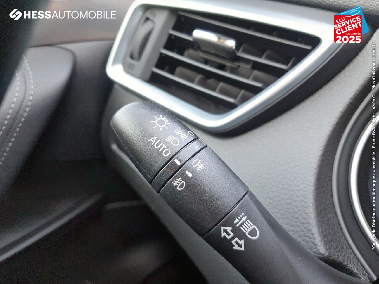 Véhicule d'occasion NISSAN QASHQAI 1.5 DCI 115CH TEKNA EURO6D-T TPANO GPS CAM360 SIEGE CHAUFF chez Nissan Beaune