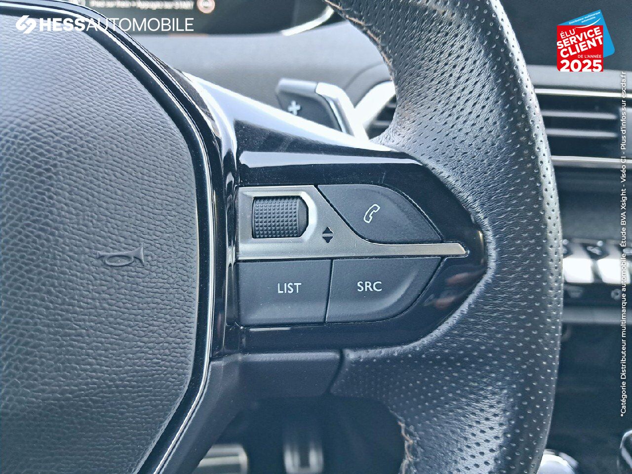 Véhicule d'occasion PEUGEOT 3008 1.5 BLUEHDI 130CH E6.C GT LINE S/S EAT8 TOUVRANT CAMERA chez Renault Saint-Louis