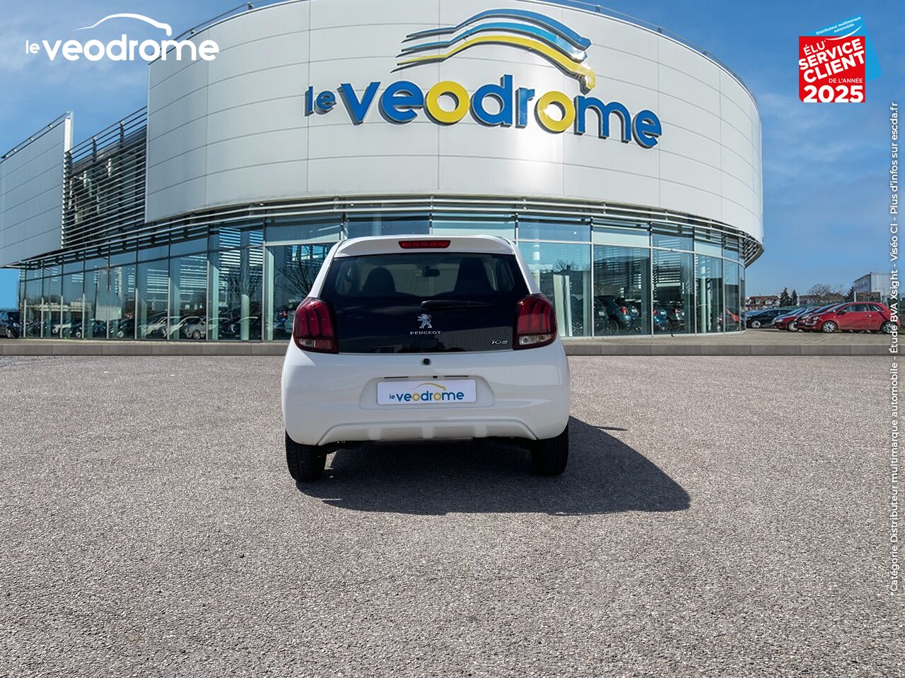 Véhicule d'occasion PEUGEOT 108 1.2 PURETECH ALLURE 3P chez Le Veodrome