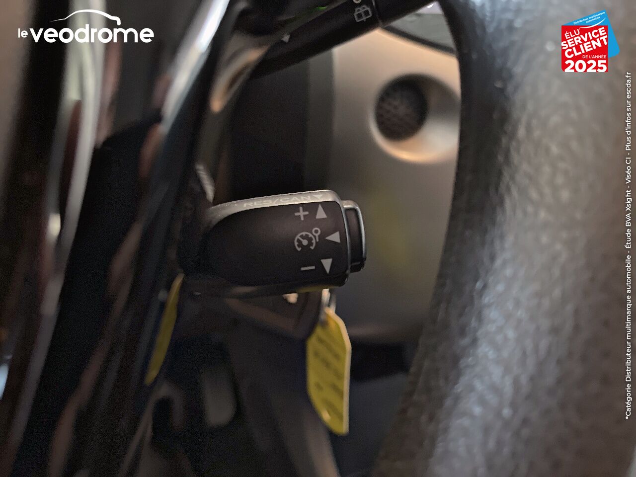 Véhicule d'occasion PEUGEOT 108 1.2 PURETECH ALLURE 3P chez Le Veodrome
