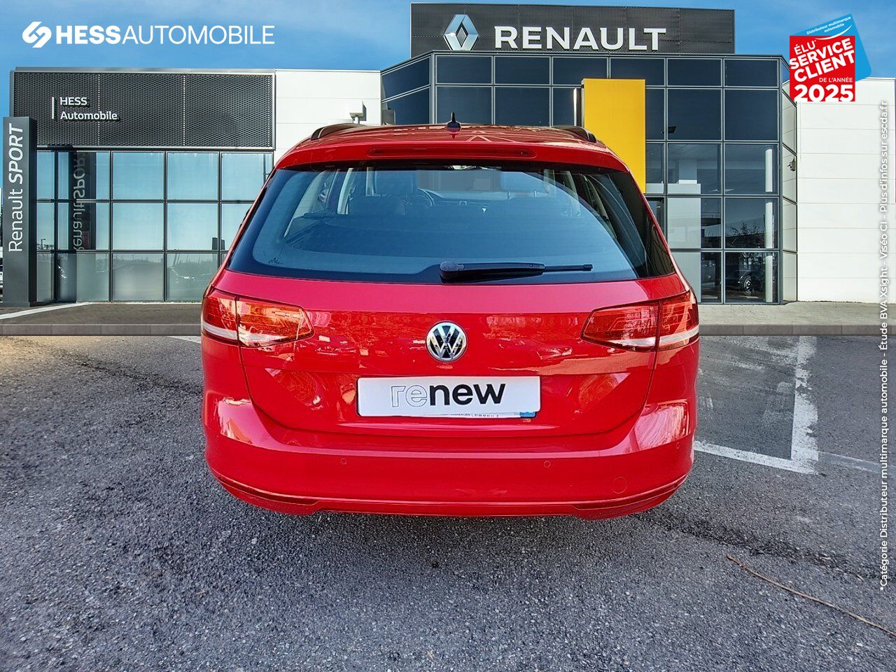 Véhicule d'occasion VOLKSWAGEN PASSAT SW 1.6 TDI 120CH BUSINESS DSG7 SIEGES CHAUF GPS CAMERA chez Renault Saint-Louis
