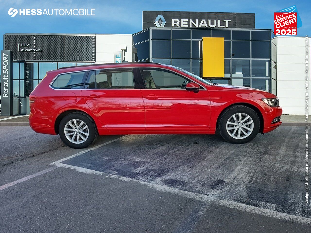 Véhicule d'occasion VOLKSWAGEN PASSAT SW 1.6 TDI 120CH BUSINESS DSG7 SIEGES CHAUF GPS CAMERA chez Renault Saint-Louis