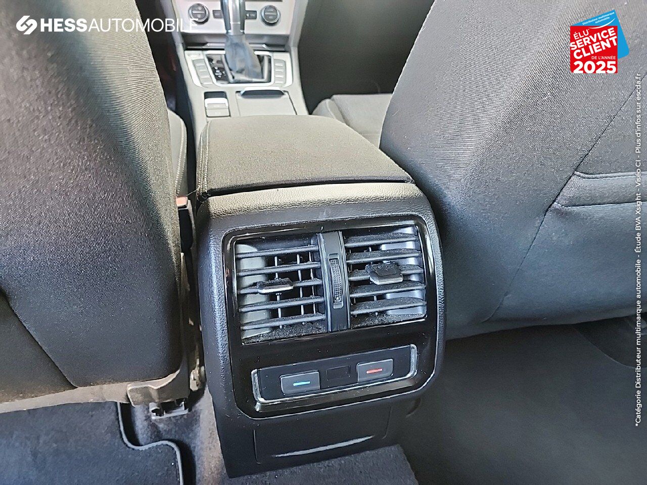 Véhicule d'occasion VOLKSWAGEN PASSAT SW 1.6 TDI 120CH BUSINESS DSG7 SIEGES CHAUF GPS CAMERA chez Renault Saint-Louis