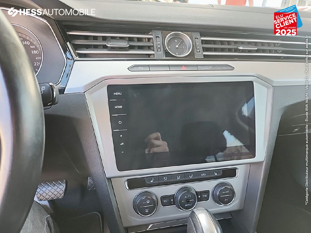 Véhicule d'occasion VOLKSWAGEN PASSAT SW 1.6 TDI 120CH BUSINESS DSG7 SIEGES CHAUF GPS CAMERA chez Renault Saint-Louis