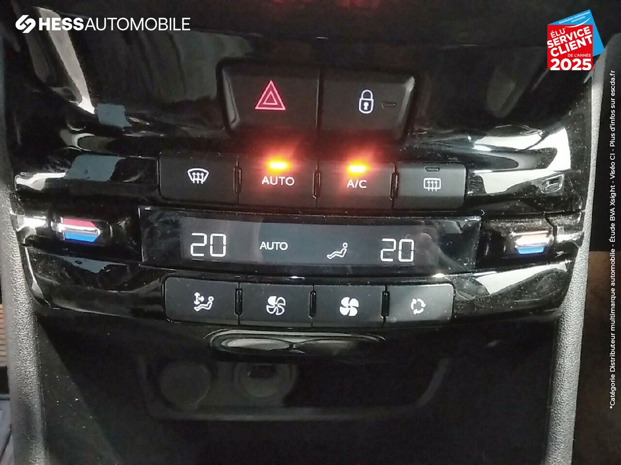Véhicule d'occasion PEUGEOT 2008 1.2 PURETECH 110CH E6.C ALLURE S/S EAT6 chez Peugeot Charleville