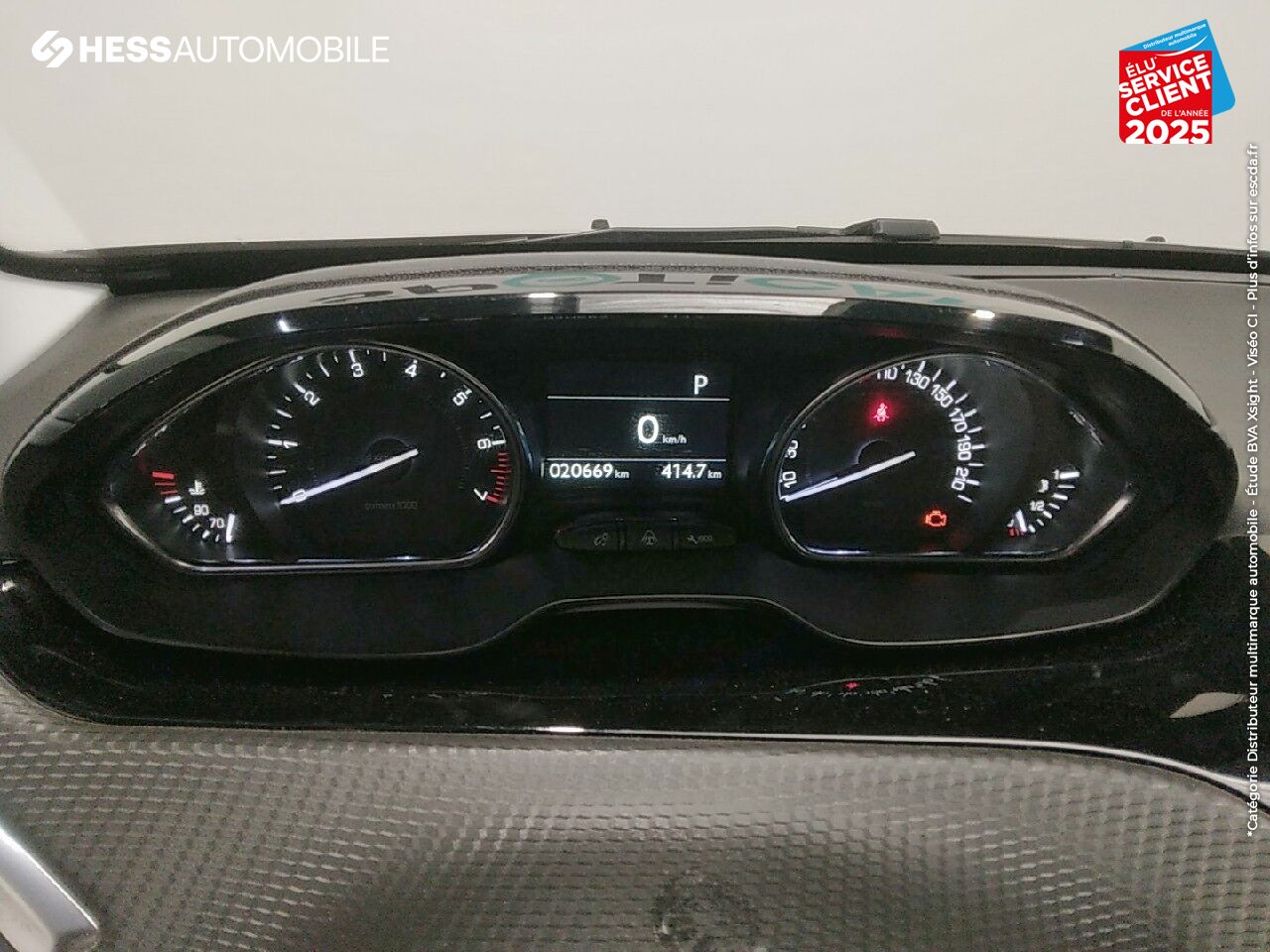 Véhicule d'occasion PEUGEOT 2008 1.2 PURETECH 110CH E6.C ALLURE S/S EAT6 chez Peugeot Charleville