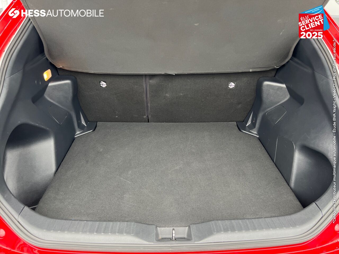 Véhicule d'occasion TOYOTA YARIS CROSS 116H DESIGN AWD-I MY22 CAMERA chez Toyota Thionville