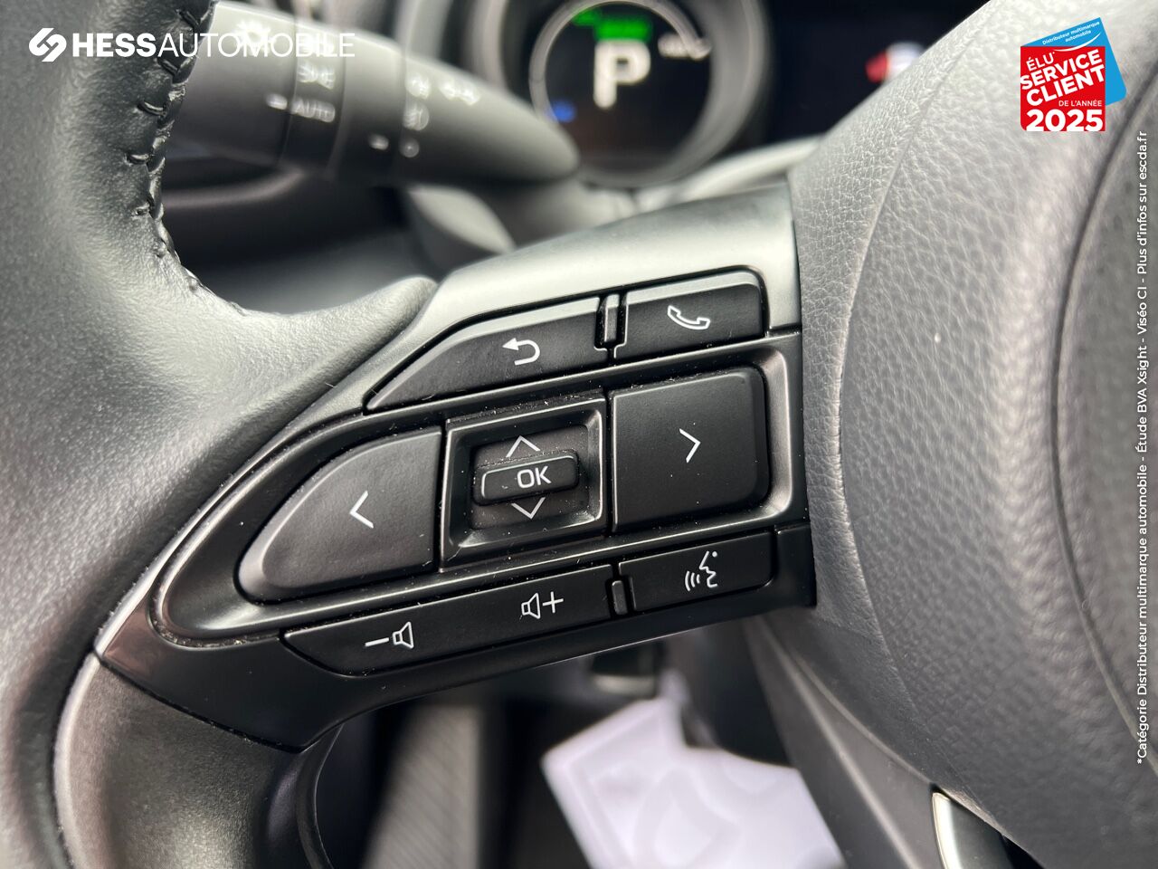 Véhicule d'occasion TOYOTA YARIS CROSS 116H DESIGN AWD-I MY22 CAMERA chez Toyota Thionville
