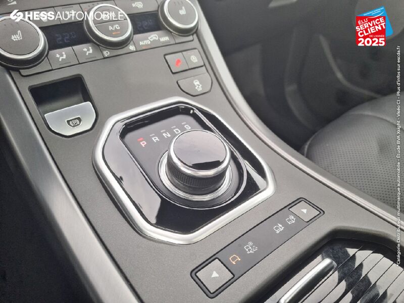 Véhicule d'occasion LAND-ROVER EVOQUE 2.0 TD4 180 HSE 4X4 BVA MARK VI TPANO CAMERA CUIR SIEGES CHAUF chez Land Rover Metz