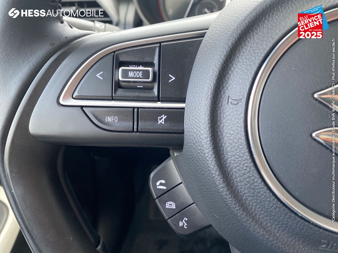 Véhicule d'occasion SUZUKI SWIFT 1.2 DUALJET HYBRID 83CH PRIVILEGE chez Suzuki Nancy