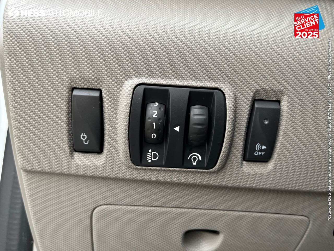 Véhicule d'occasion RENAULT ZOE LIFE CHARGE NORMALE R90 MY19 chez Renault Colmar