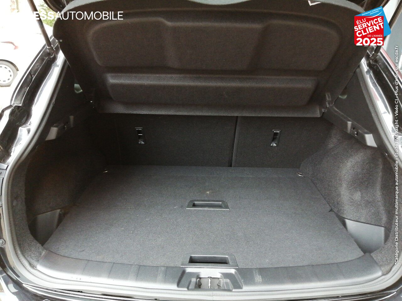 Véhicule d'occasion NISSAN QASHQAI 1.6 DCI 130CH N-VISION 116G TPANO GPS CAM360 chez Nissan Qashqai occasion