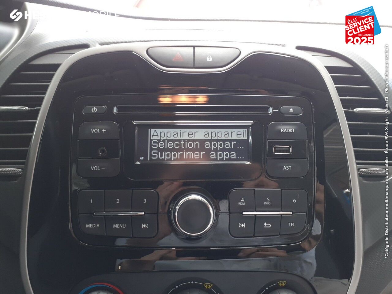 Véhicule d'occasion RENAULT CAPTUR 1.5 DCI 90CH S/S ENERGY ZEN RADAR AR chez Renault Mulhouse