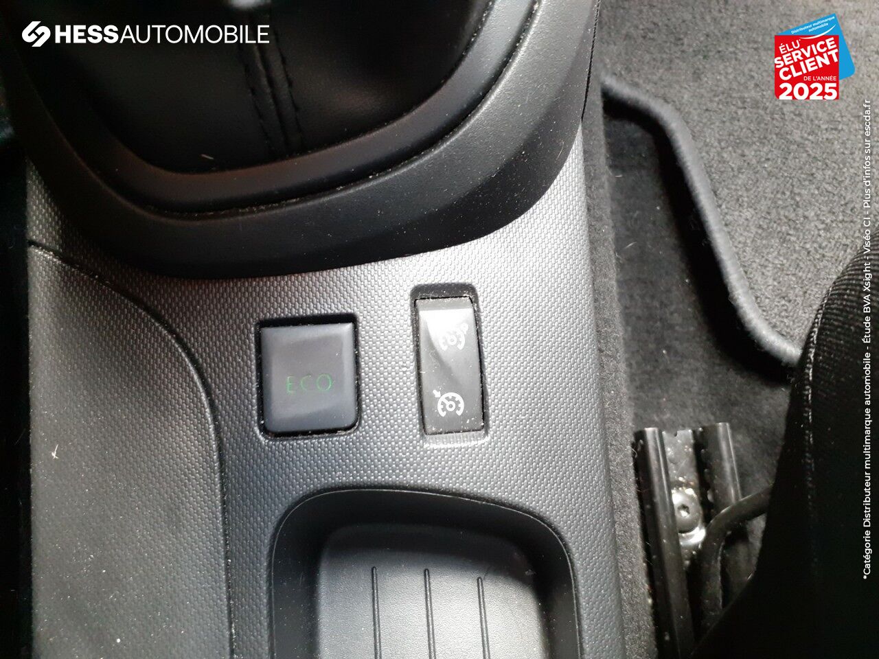 Véhicule d'occasion RENAULT CAPTUR 1.5 DCI 90CH S/S ENERGY ZEN RADAR AR chez Renault Mulhouse