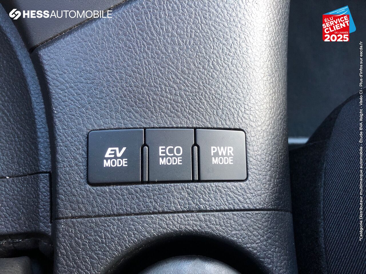 Véhicule d'occasion TOYOTA AURIS HSD 136H COLLECTION GPS CAMERA chez Toyota Longwy