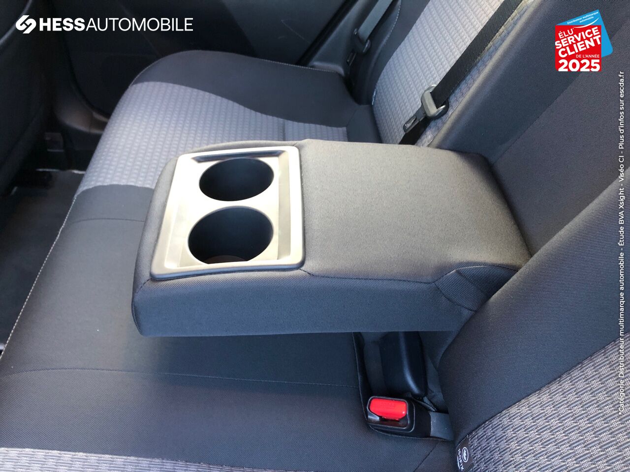Véhicule d'occasion TOYOTA AURIS HSD 136H COLLECTION GPS CAMERA chez Toyota Longwy