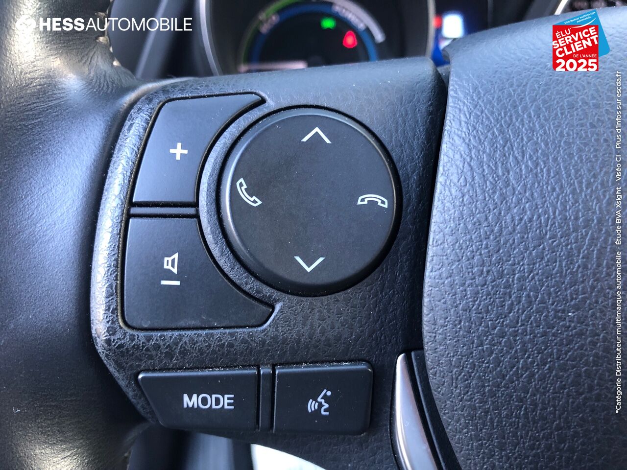 Véhicule d'occasion TOYOTA AURIS HSD 136H COLLECTION GPS CAMERA chez Toyota Longwy
