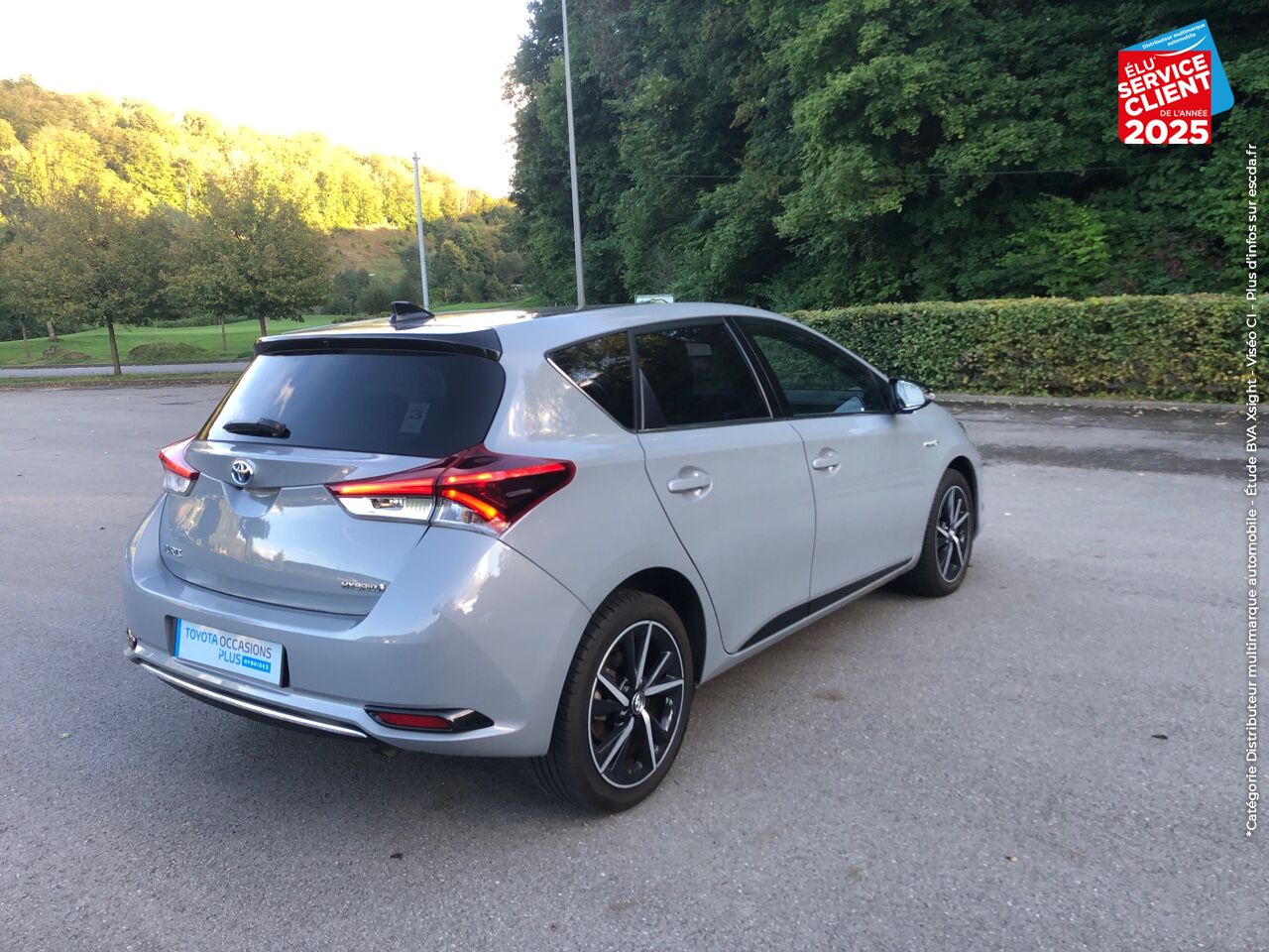 Véhicule d'occasion TOYOTA AURIS HSD 136H COLLECTION GPS CAMERA chez Toyota Longwy