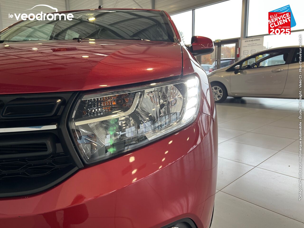 Véhicule d'occasion DACIA SANDERO 1.5 DCI 90CH LAUREATE chez Le Veodrome
