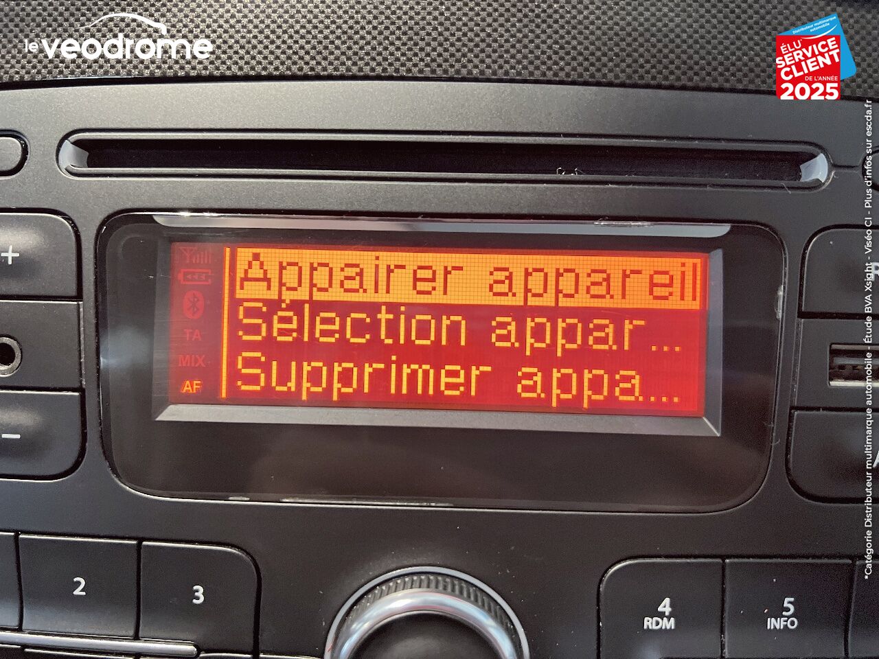 Véhicule d'occasion DACIA SANDERO 1.5 DCI 90CH LAUREATE chez Le Veodrome