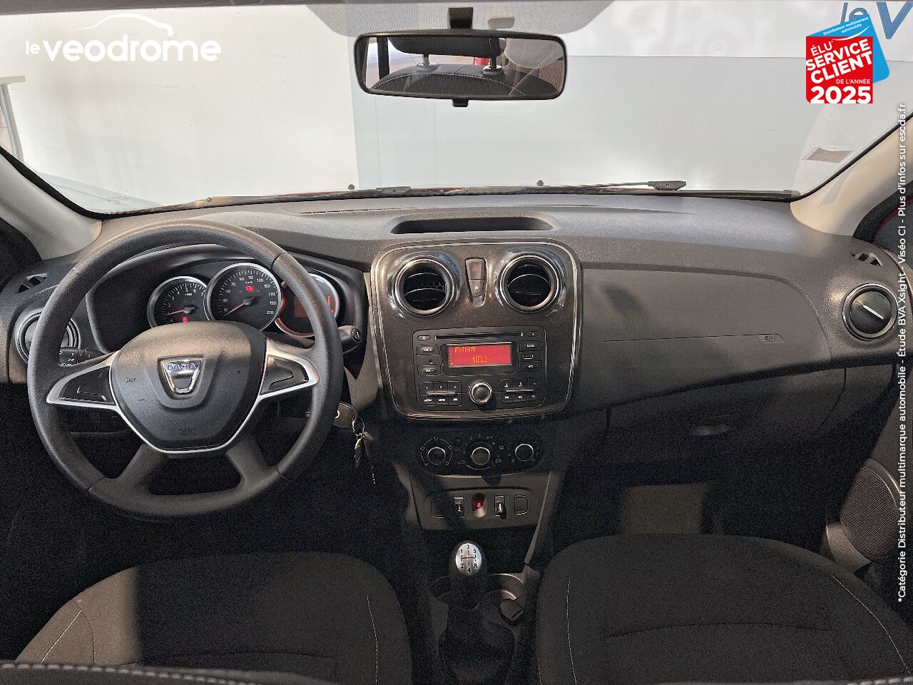Véhicule d'occasion DACIA SANDERO 1.5 DCI 90CH LAUREATE chez Le Veodrome