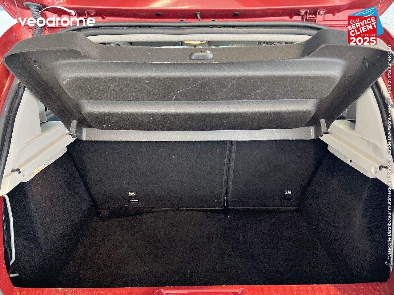 Véhicule d'occasion DACIA SANDERO 1.5 DCI 90CH LAUREATE chez Le Veodrome