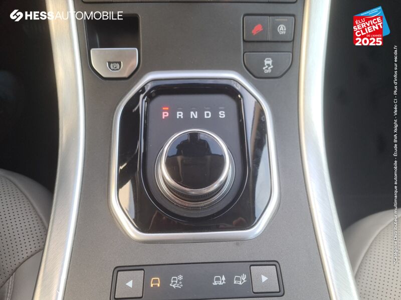 Véhicule d'occasion LAND-ROVER EVOQUE 2.0 TD4 180 HSE BVA MARK V CUIR SIEGE CHAUF GPS CAMERA MERIDIAN chez Land Rover Metz