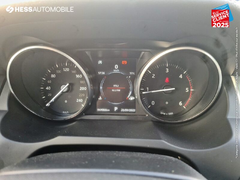 Véhicule d'occasion LAND-ROVER EVOQUE 2.0 TD4 180 HSE BVA MARK V CUIR SIEGE CHAUF GPS CAMERA MERIDIAN chez Land Rover Metz
