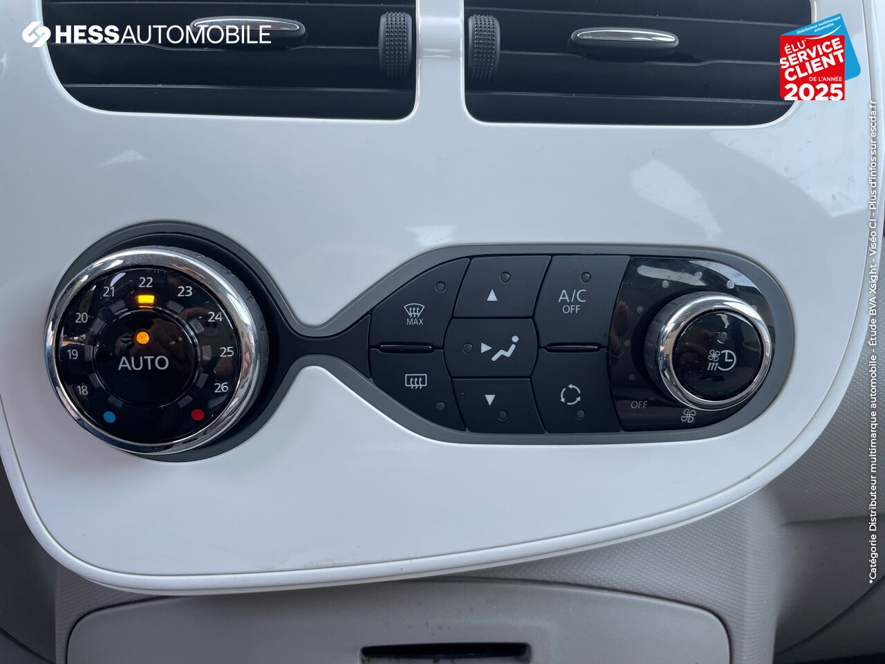 Véhicule d'occasion RENAULT ZOE ZEN CHARGE NORMALE R90 GPS RADAR AR chez Renault Colmar