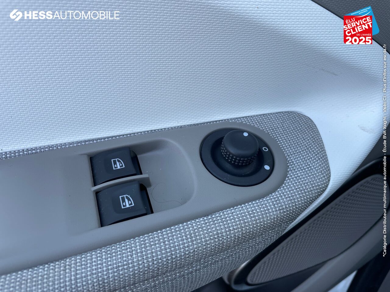 Véhicule d'occasion RENAULT ZOE ZEN CHARGE NORMALE R90 GPS RADAR AR chez Renault Colmar