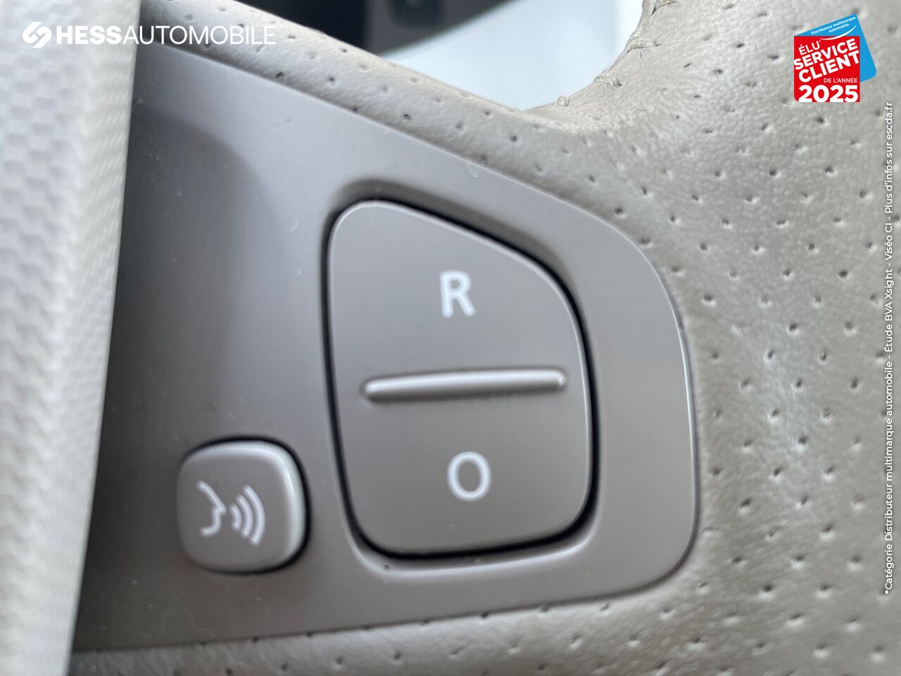 Véhicule d'occasion RENAULT ZOE ZEN CHARGE NORMALE R90 GPS RADAR AR chez Renault Colmar