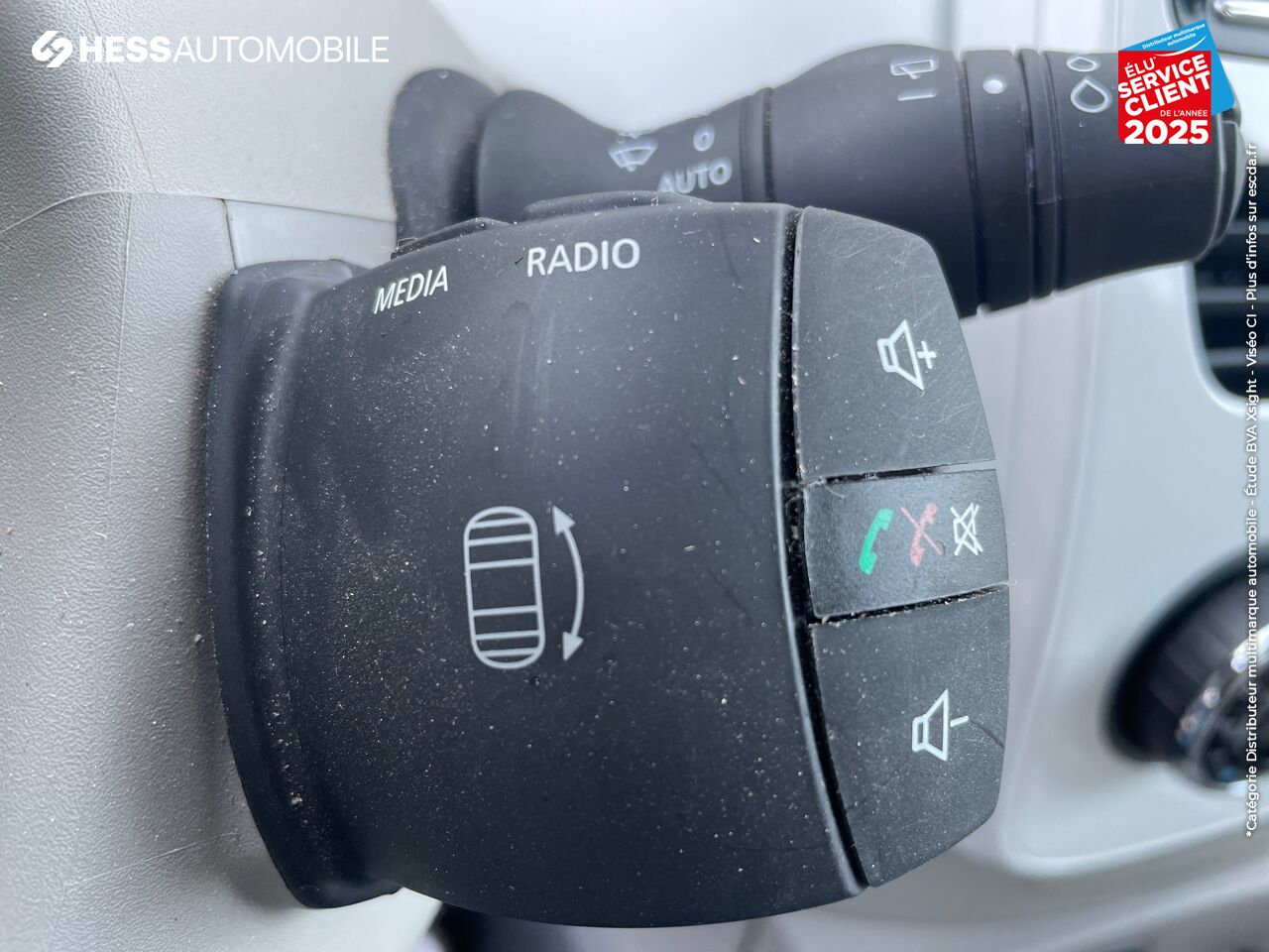 Véhicule d'occasion RENAULT ZOE ZEN CHARGE NORMALE R90 GPS RADAR AR chez Renault Colmar