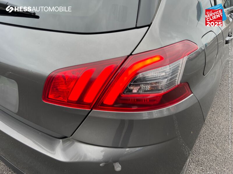 Véhicule d'occasion PEUGEOT 308 1.5 BLUEHDI 130CH S/S ALLURE PACK GPS CAMERA RADAR AV/AR CAR PLAY chez Peugeot Hirson