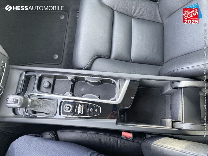 Véhicule d'occasion VOLVO V60 D3 150CH ADBLUE BUSINESS EXECUTIVE GEARTRONIC chez Volvo Reims