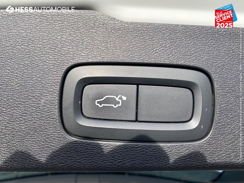 Véhicule d'occasion VOLVO V60 D3 150CH ADBLUE BUSINESS EXECUTIVE GEARTRONIC chez Volvo Reims
