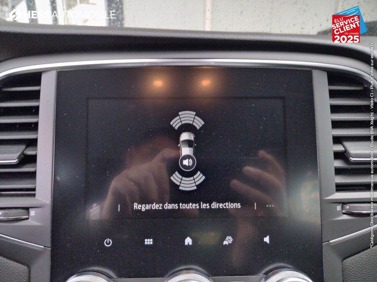 Véhicule d'occasion RENAULT MEGANE ESTATE 1.5 BLUE DCI 115CH EVOLUTION EDC GPS RADAR AV/AR chez Toyota Sarreguemines