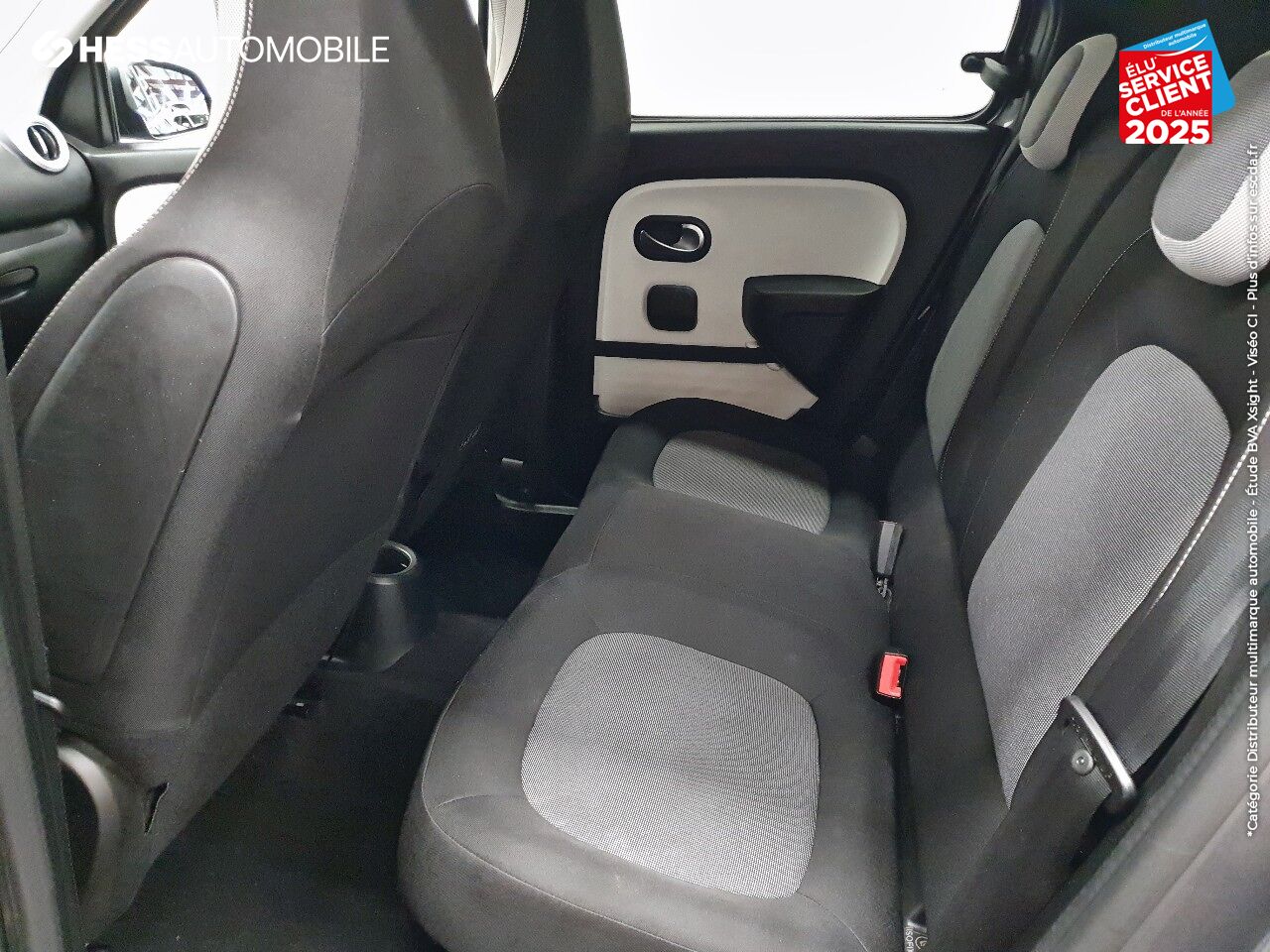 Véhicule d'occasion RENAULT TWINGO 0.9 TCE 90CH ENERGY INTENS 1ERE MAIN chez Renault Strasbourg