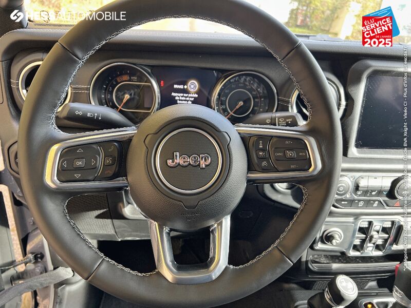 Véhicule neuf JEEP GLADIATOR OVERLAND LAUNCH ED GLADIATOR MY22 3.0 V6 MULTIJET OVERLAND chez Fiat Besançon