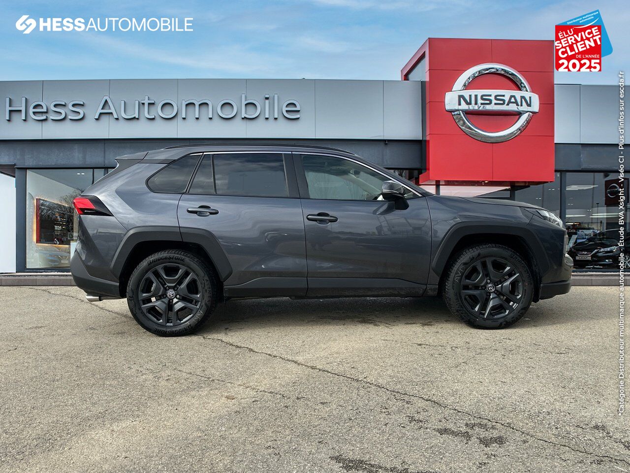 Véhicule d'occasion TOYOTA RAV4 2.5 HYBRIDE 222CH TRAIL AWD-I MY24 chez Hyundai Reims