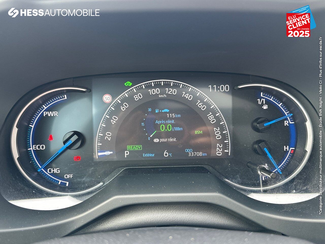 Véhicule d'occasion TOYOTA RAV4 2.5 HYBRIDE 222CH TRAIL AWD-I MY24 chez Hyundai Reims
