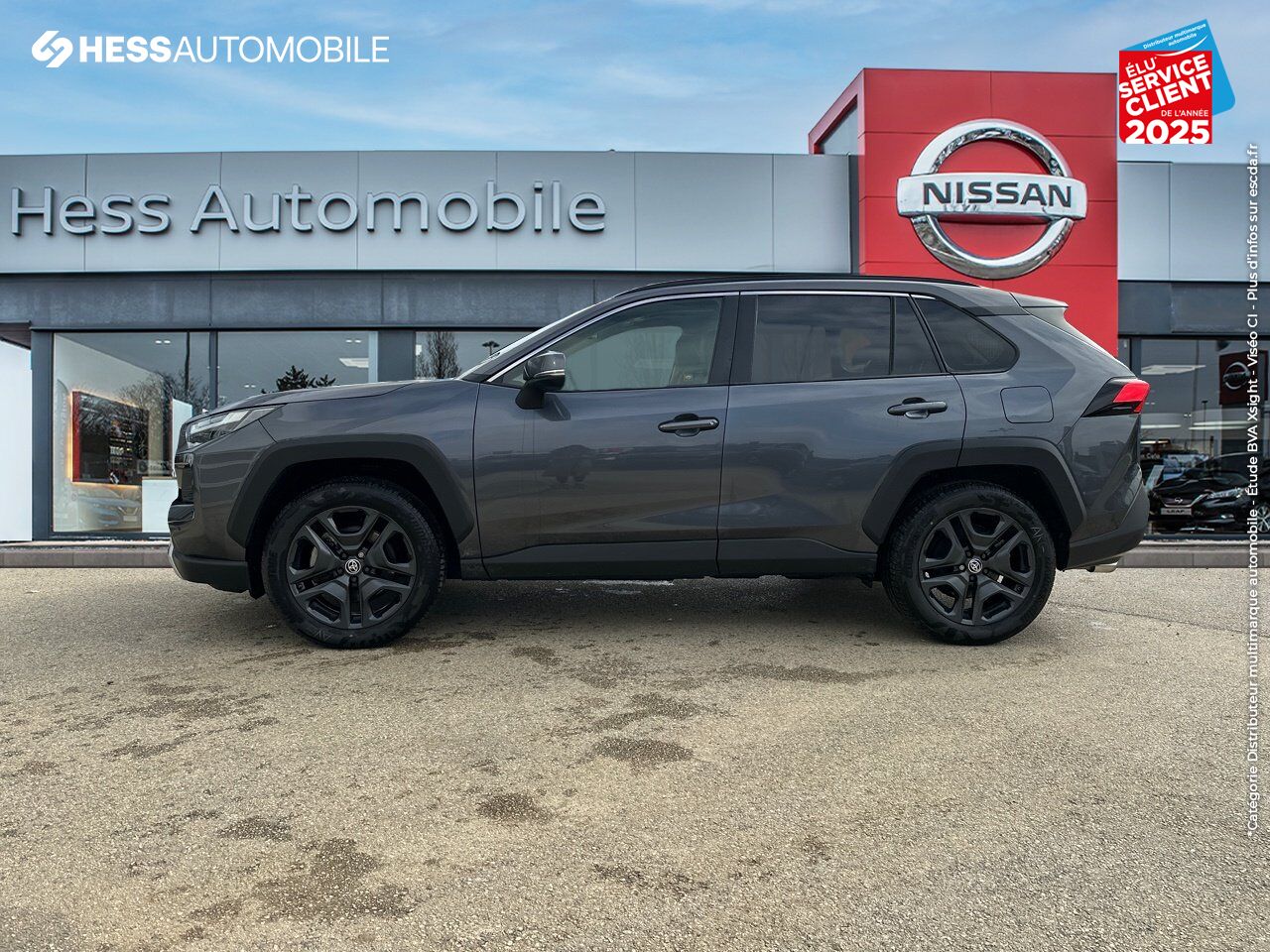 Véhicule d'occasion TOYOTA RAV4 2.5 HYBRIDE 222CH TRAIL AWD-I MY24 chez Hyundai Reims