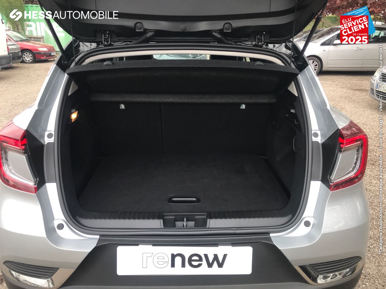 Véhicule d'occasion RENAULT CAPTUR 1.3 TCE MILD HYBRID 160CH TECHNO EDC chez Renault Saint-Louis