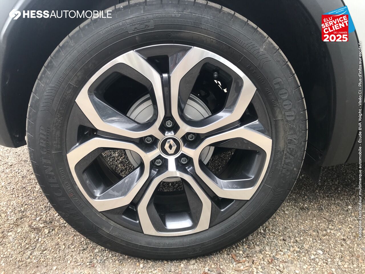 Véhicule d'occasion RENAULT CAPTUR 1.3 TCE MILD HYBRID 160CH TECHNO EDC chez Renault Saint-Louis